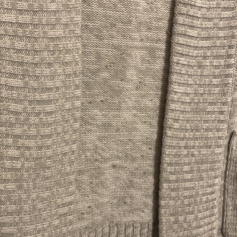 Sweater - Picture 2 of 4
